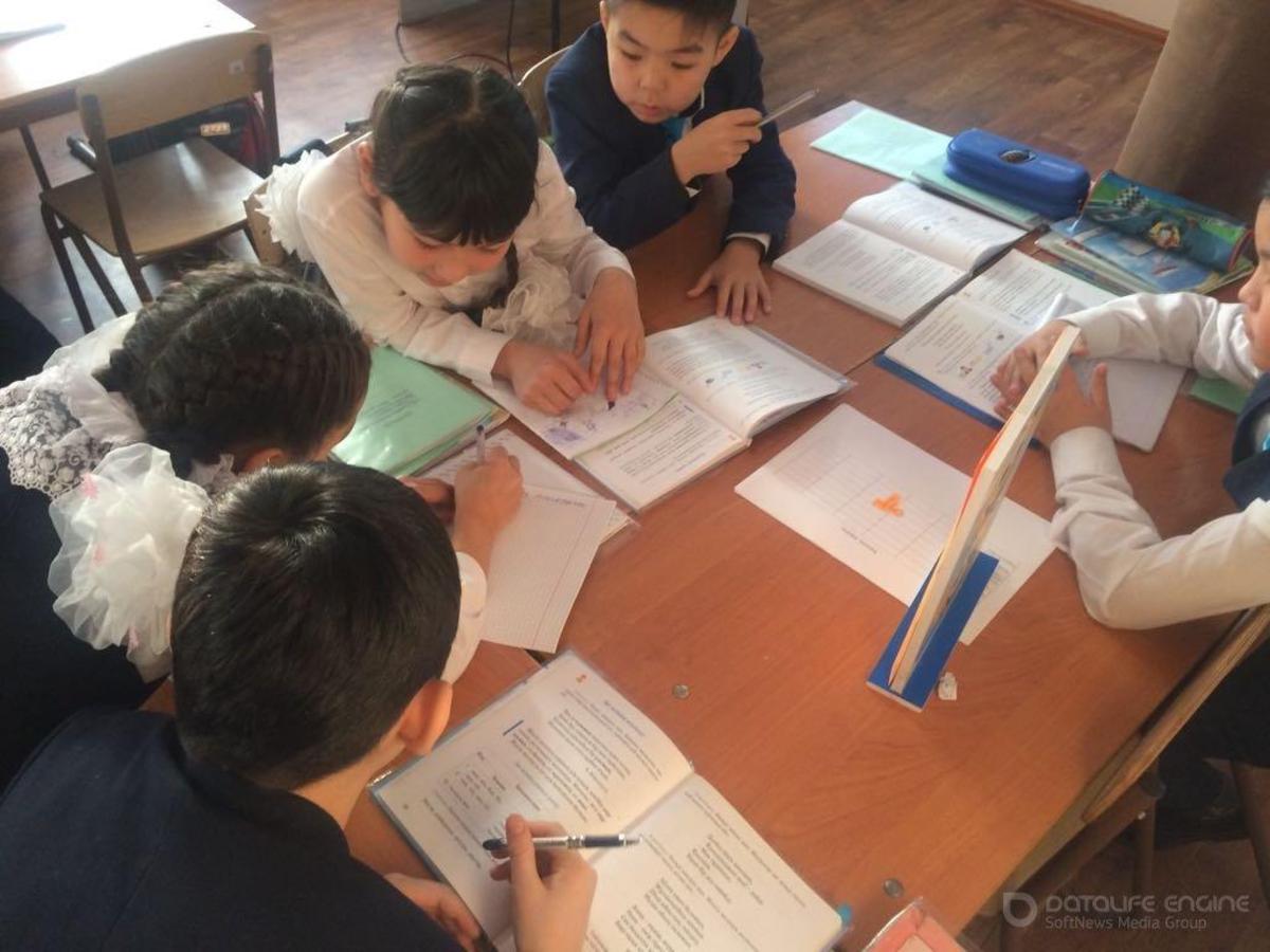 Ашық сабақ "Көмектес септігі"