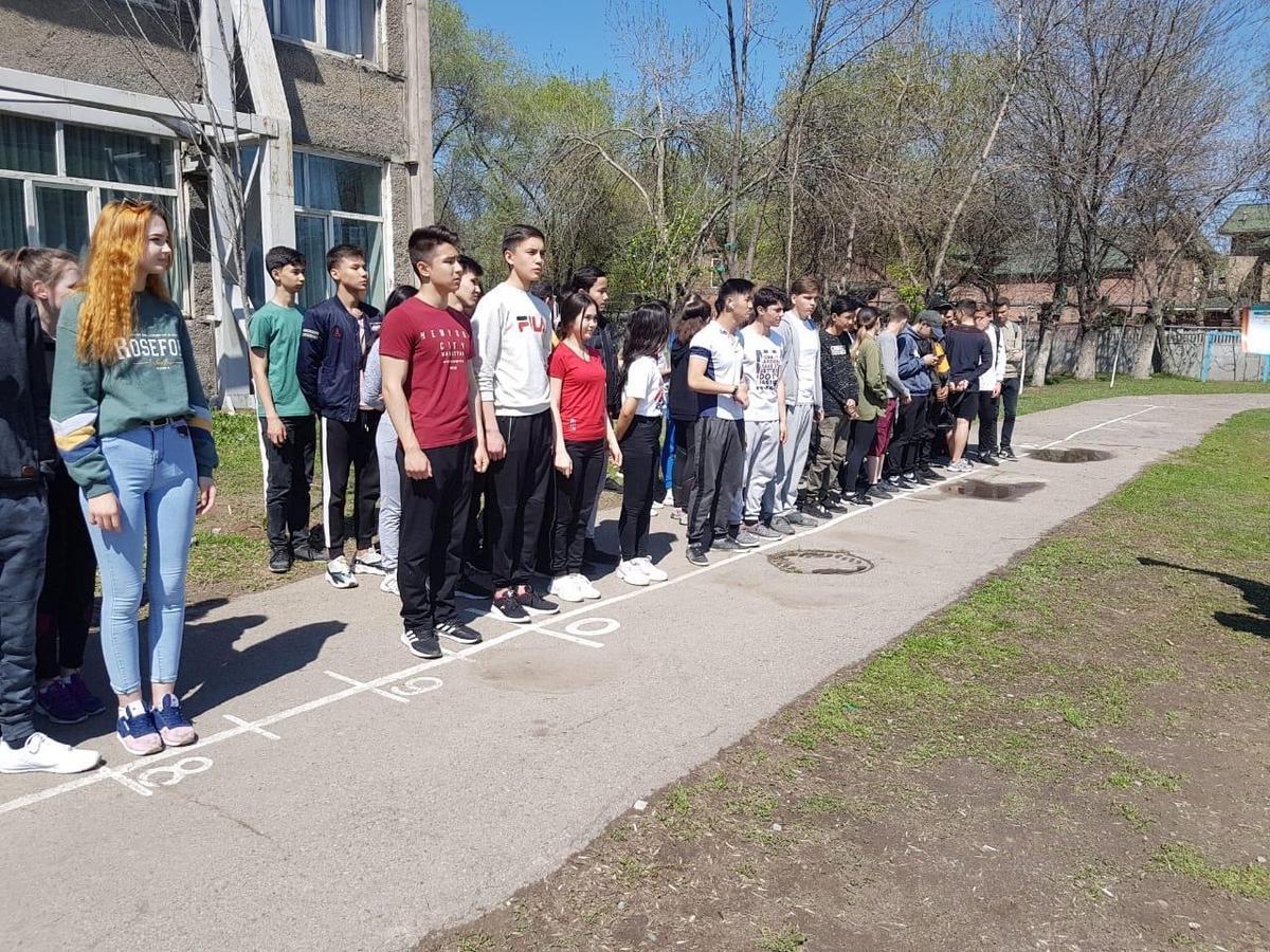 Аудандық "Айбын" патриоттық жарысына қатысып №59 мектеп-гимназия командасы жүлделі ІІ орынға ие болды