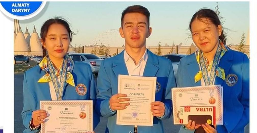 «ДАРЫН» ОРТАЛЫҒЫНЫҢ ГРАМОТАСЫМЕН МАРАПАТТАЛДЫ.