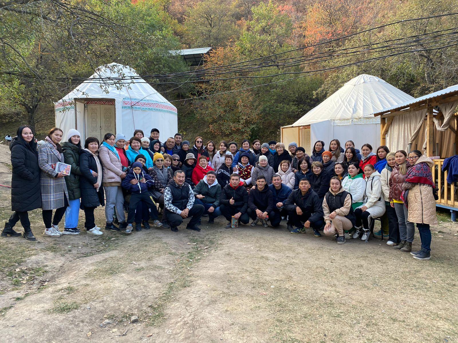 АЛМА-АРАСАНДАҒЫ ДЕМАЛЫС