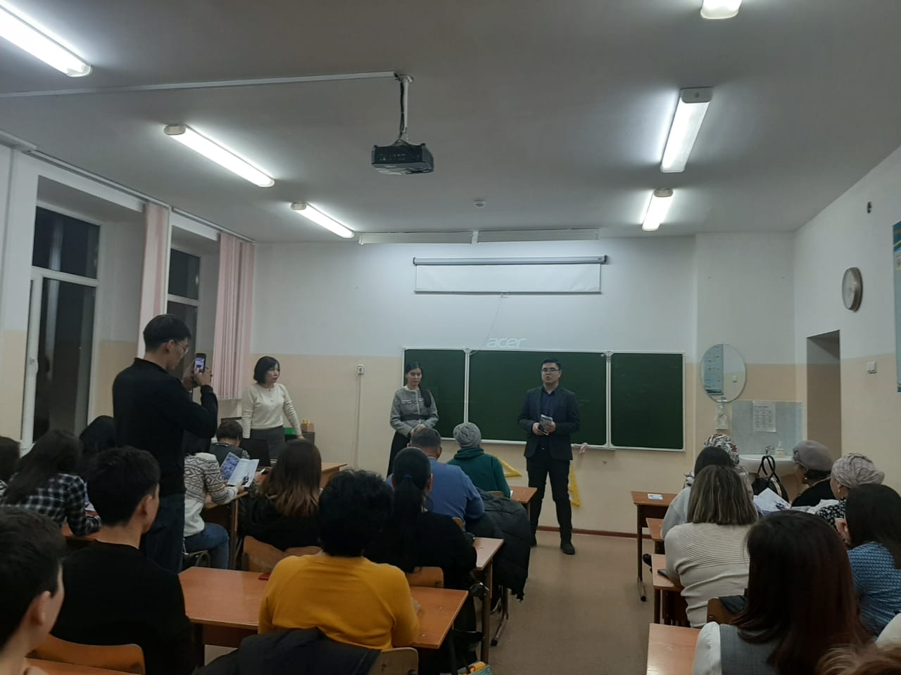 9-СЫНЫП БІЛІМ АЛУШЫЛАРЫ МЕН АТА-АНАЛАРЫНА ЖИНАЛЫС ӨТКІЗІЛДІ.