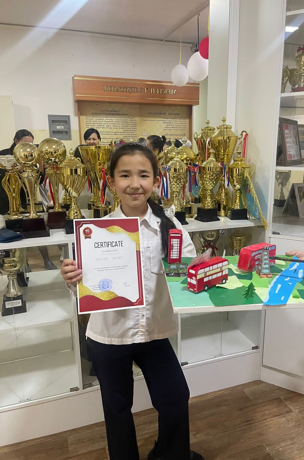 БАСТАУЫШТЫҢ ҚОЛӨНЕРШІ БАЛАЛАРЫ МАРАПАТТАЛДЫ.