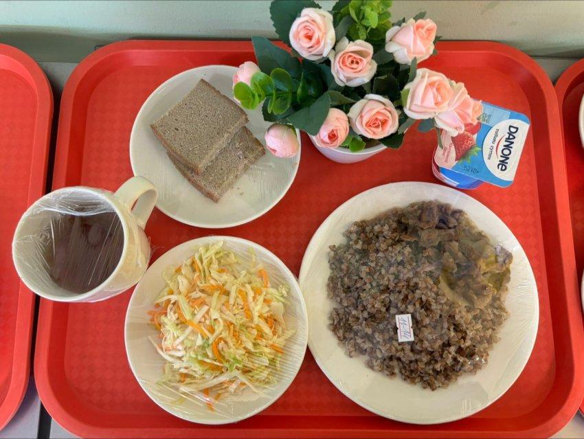 Оқушылардың ыстық тамақпен қамтамасыз етілуі 4 апта 3 күн