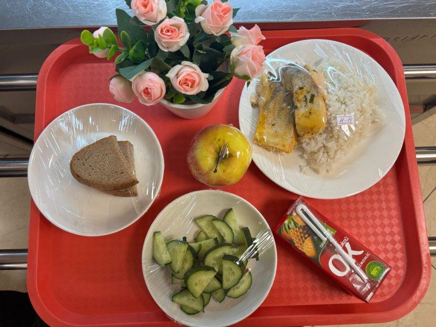 Оқушылардың ыстық тамақпен қамтамасыз етілуі 4 апта 4 күн