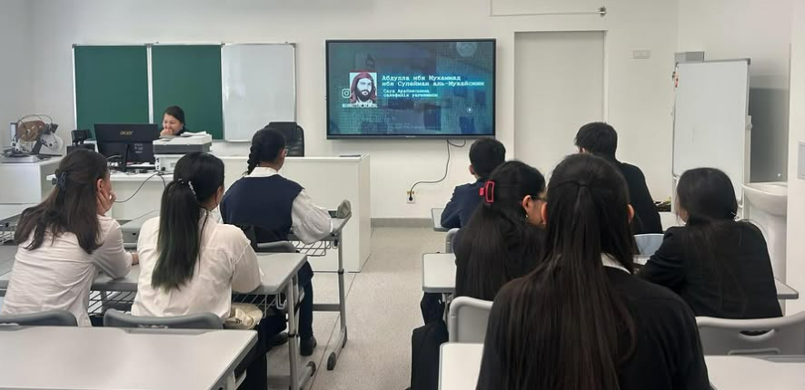 “Ақпараттық кеңістіктегі діни экстремизм” тақырыбында бейнероликтер көрсетілді.