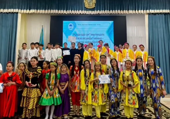 “Жұлдызды сәт” мектепішілік жобасы аясында 1 мамыр-ынтымақ күні мерекесіне орай ұлттық би жарысы өтті