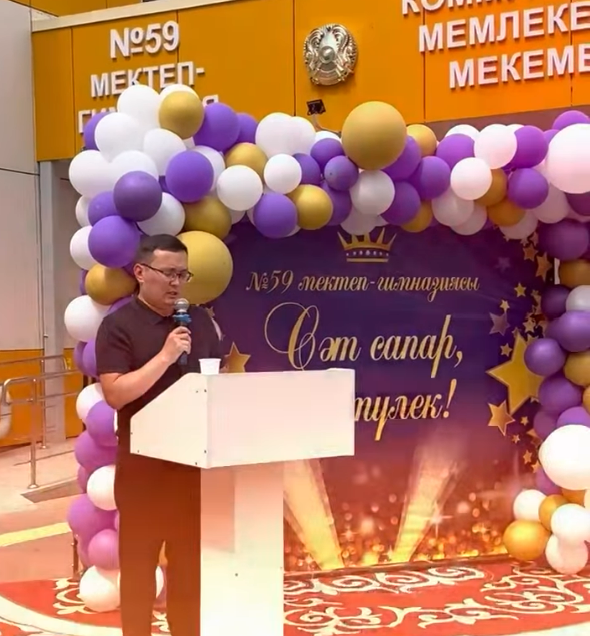 Негізгі орта мектепті бітіруші түлектерге аттестат табысталды