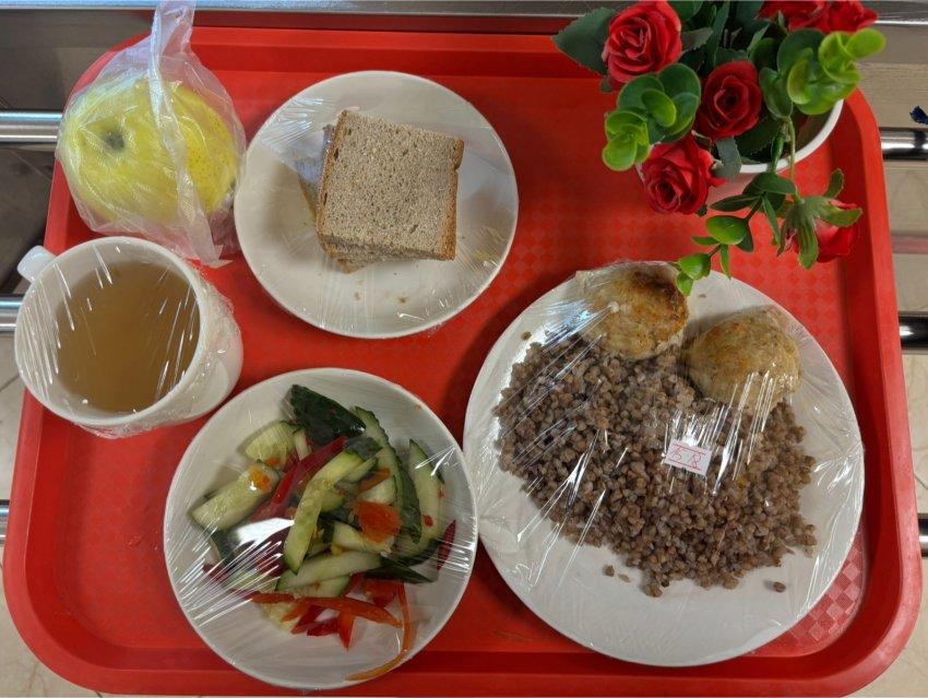 Оқушылардың ыстық тамақпен қамтамасыз етілуі 2 апта 2 күн