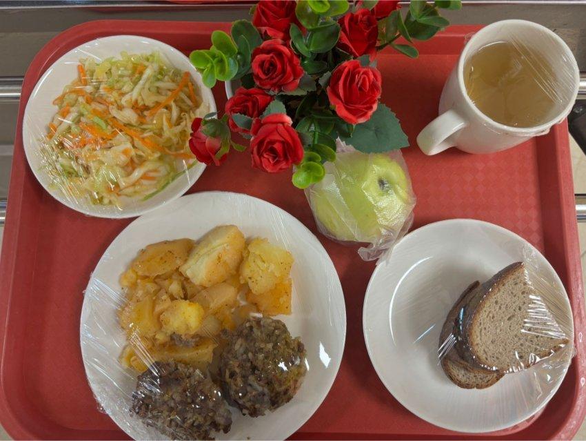 Оқушылардың ыстық тамақпен қамтамасыз етілуі 3 апта 2 күн