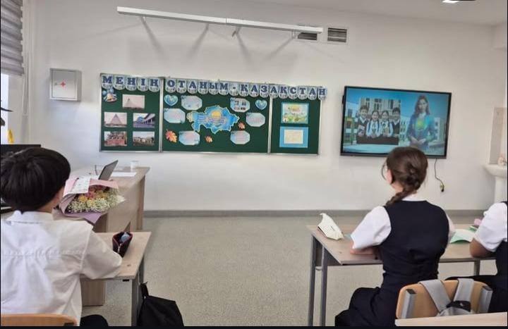 "Менің Отаным-Қазақстан" атты сынып сағаттары өтті.