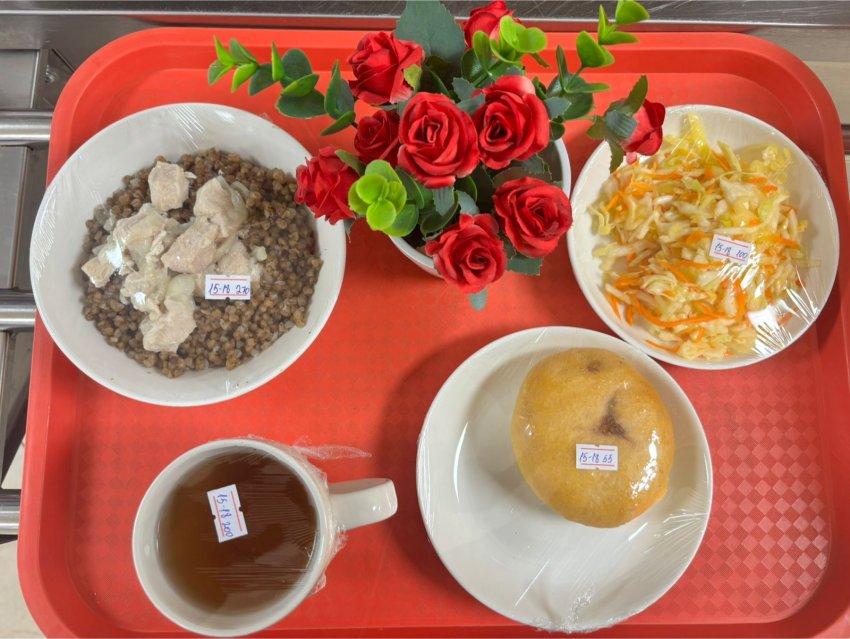 Оқушылардың ыстық тамақпен қамтамасыз етілуі 4 апта 2 күн