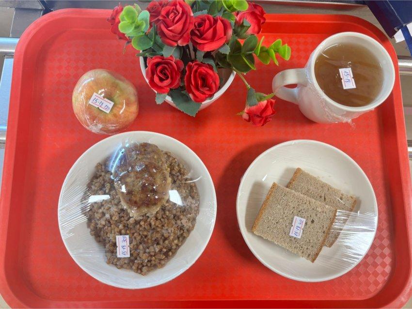 Оқушылардың ыстық тамақпен қамтамасыз етілуі 1 апта 3 күн